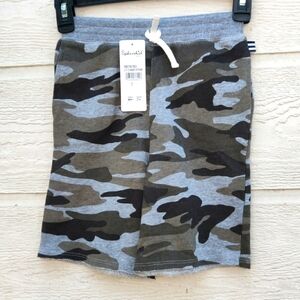 Splendid boys shorts size 7 camo